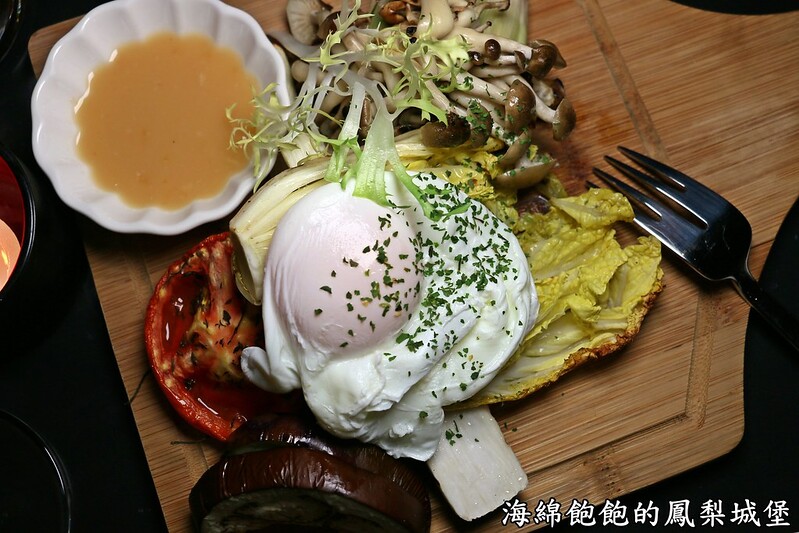 【台北|大安】家傢酒餐酒館-東區國父紀念館餐酒館-松露麻油雞燉飯-紅白氣泡酒無限暢飲-帥老闆店員(捷運國父紀念館站) @海綿飽飽的鳳梨城堡