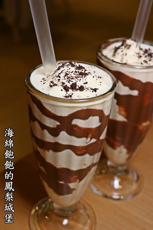 【台北|大安】YumYum Deli-台北東區216巷創意美式餐廳-超邪惡乳酪三明治-滷肉汁薯條-花生醬酸奶炸雞-煎鍋烤棉花糖軟餅乾(捷運忠孝敦化站) @海綿飽飽的鳳梨城堡