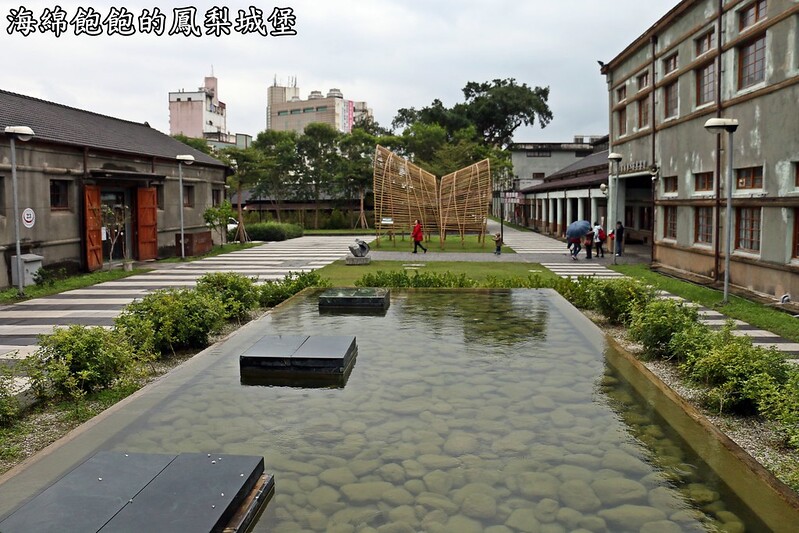 【花蓮】a-zone 花蓮文化創意產業園區-創意市集-生活選品概念店-酒文化體驗館-3D立體地景彩繪展-洄瀾鼓動定目劇場 @海綿飽飽的鳳梨城堡