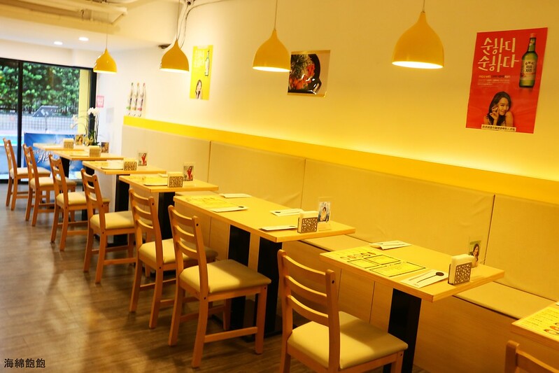 TaeBak 韓式特色料理/東區延吉街韓國料理/春川炒辣雞/燉雞湯/韓式炸雞/帥老闆與韓國正妹店員/韓國投幣咖啡機(捷運忠孝敦化站) @海綿飽飽的鳳梨城堡