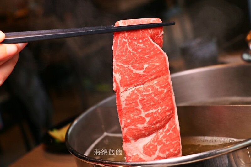 東區火鍋『大初 SHABU SHABU涮涮鍋』美國Prime無骨牛小排/大份量肉盤/光復南路延吉街涮涮鍋/Bellavita聖誕節(捷運國父紀念館站) @海綿飽飽的鳳梨城堡