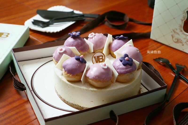 宅配甜點/母親節蛋糕『凡內莎烘焙Vanessa&#8217;s Bakery』2017新品/薰衣草甜禮/天然薰衣草焦糖洋梨生乳酪蛋糕/早鳥優惠/文末抽獎 @海綿飽飽的鳳梨城堡
