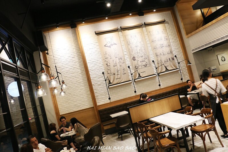 內湖美食『年終8個月cafe &#038; deli』內湖科學園區早午餐咖啡廳/IG熱門打卡/網美網帥必訪/炸雞歐姆蛋咖哩飯/完整菜單(捷運港墘站) @海綿飽飽的鳳梨城堡