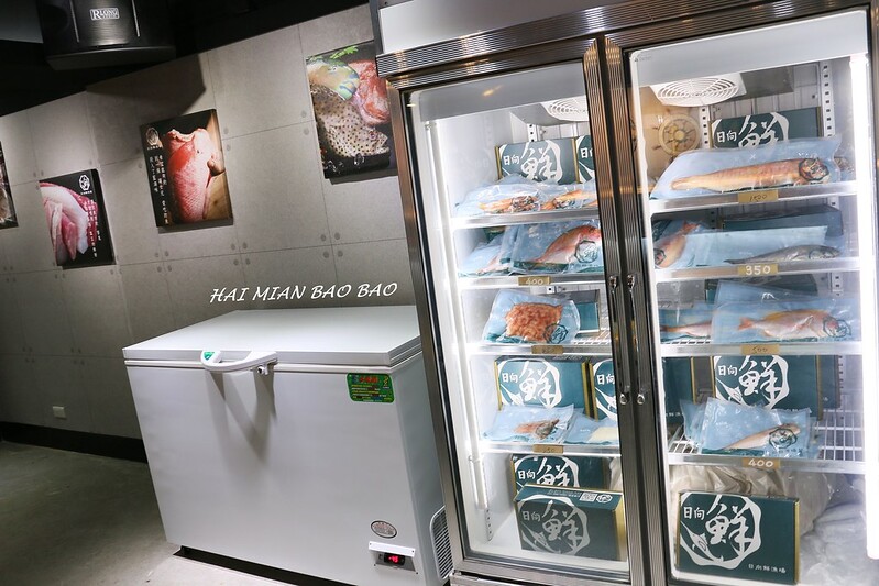 內湖美食『日向鮮漁場/日向鮮立喰屋』自助投幣式點餐機/手釣台灣魚/立吞生魚片丼飯/內用熱茶味噌湯無限量供應(捷運西湖市場站) @海綿飽飽的鳳梨城堡
