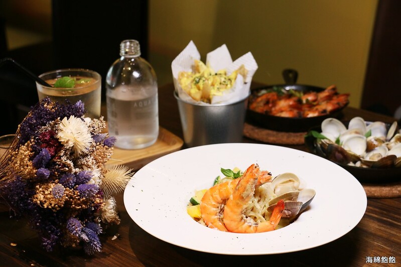 台北義式料理『Comma Kitchen 燉號廚坊(原NI HOW餐廳地址)』東區/小巨蛋美食，寵物友善餐廳，參考菜單(捷運忠孝敦化站/小巨蛋站) @海綿飽飽的鳳梨城堡