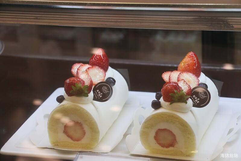 微風南山甜點『Kobe sweets café 神戶果實』草莓控必吃：草莓塔、草莓蛋糕、草莓生乳捲，菜單價位(捷運世貿/101/市政府站) @海綿飽飽的鳳梨城堡