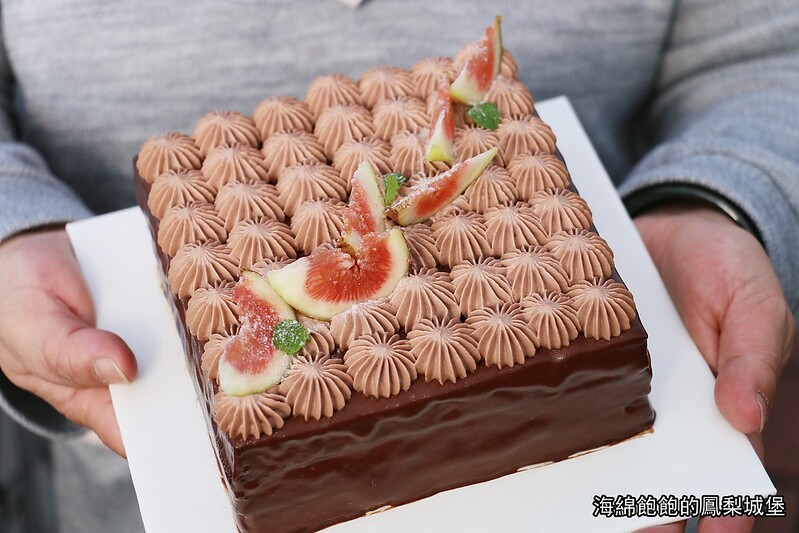 最強網購甜點『MJ Handmade Patisserie 微甜室』草莓優格花園，55%巧克力阿華田，菜單價位，宅配自取，法式甜點推薦 @海綿飽飽的鳳梨城堡