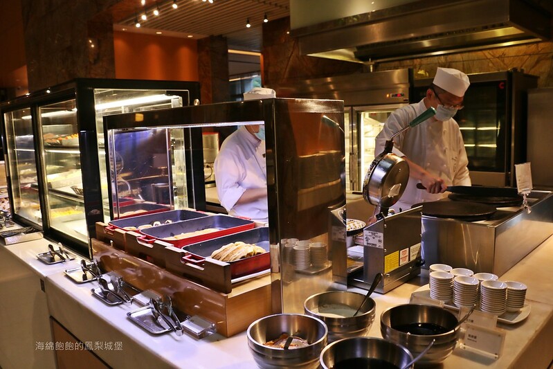 『台北喜來登大飯店/十二廚 Kitchen 12』350元Buffet吃到飽！中西式餐點、甜點、飲料無限量供應！(捷運善導寺站) @海綿飽飽的鳳梨城堡