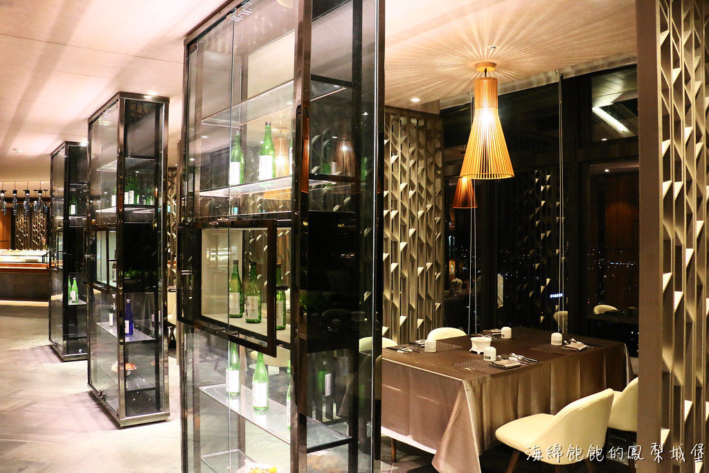宜蘭羅東高空景觀餐廳｜村却國際溫泉酒店 WEST 23歐陸料理，約會慶生首選！牛排、龍蝦、石斑魚、現流海鮮精緻料理！ @海綿飽飽的鳳梨城堡